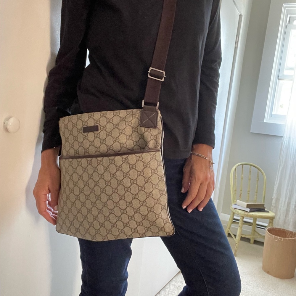 Authentic Gucci- Crossbody Bag